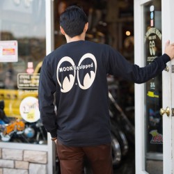 (G-AP-TLS) MOONEYES Oval Patch Long Sleeve T-Shirt [TML884]