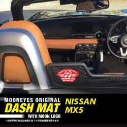 (CC-DM) MOONEYES Solid Colour Dashmat - NISSAN