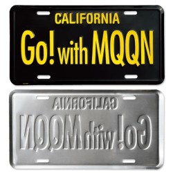 (CC-LP) MOONEYES “California+Go! with MOON ” 金屬車牌裝飾 [MG081GMBK]