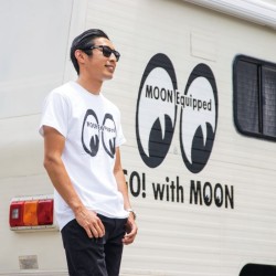 (G-AP-TSS) MOON Equipped T-Shirt [MQT002]